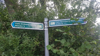 Anstey 9 sign at junction with Anstey 20