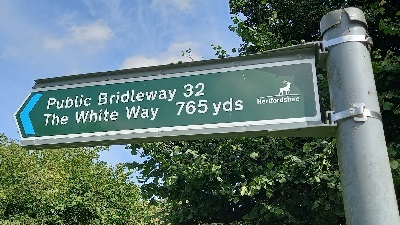 Aston 32 sign at Lanterns Lane