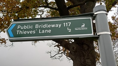 Photograph of Hertford 117 bridleway