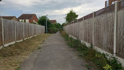 Photograph of the route from Chells Lane to Knights Templar Green